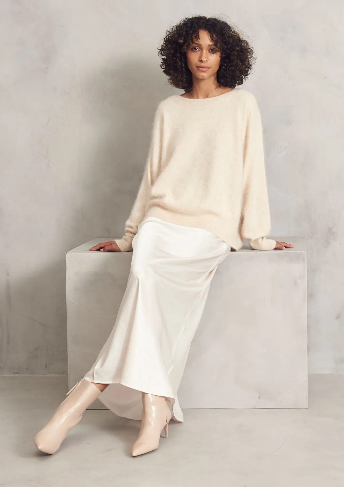 Brushed Cashmere Sweater in Porcelain