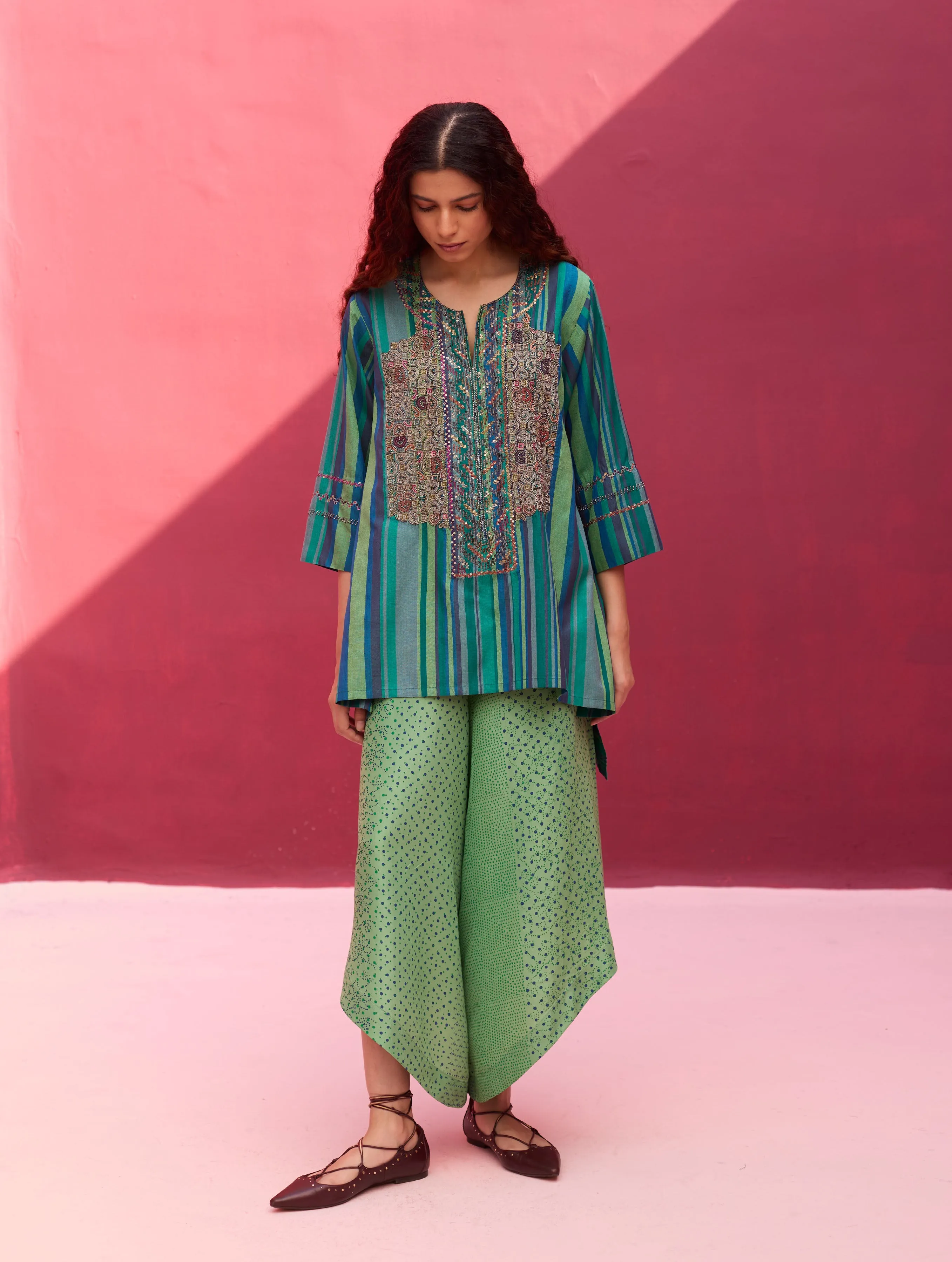 Olena Hand-Embroidered Silk Kurta Set - Peacock