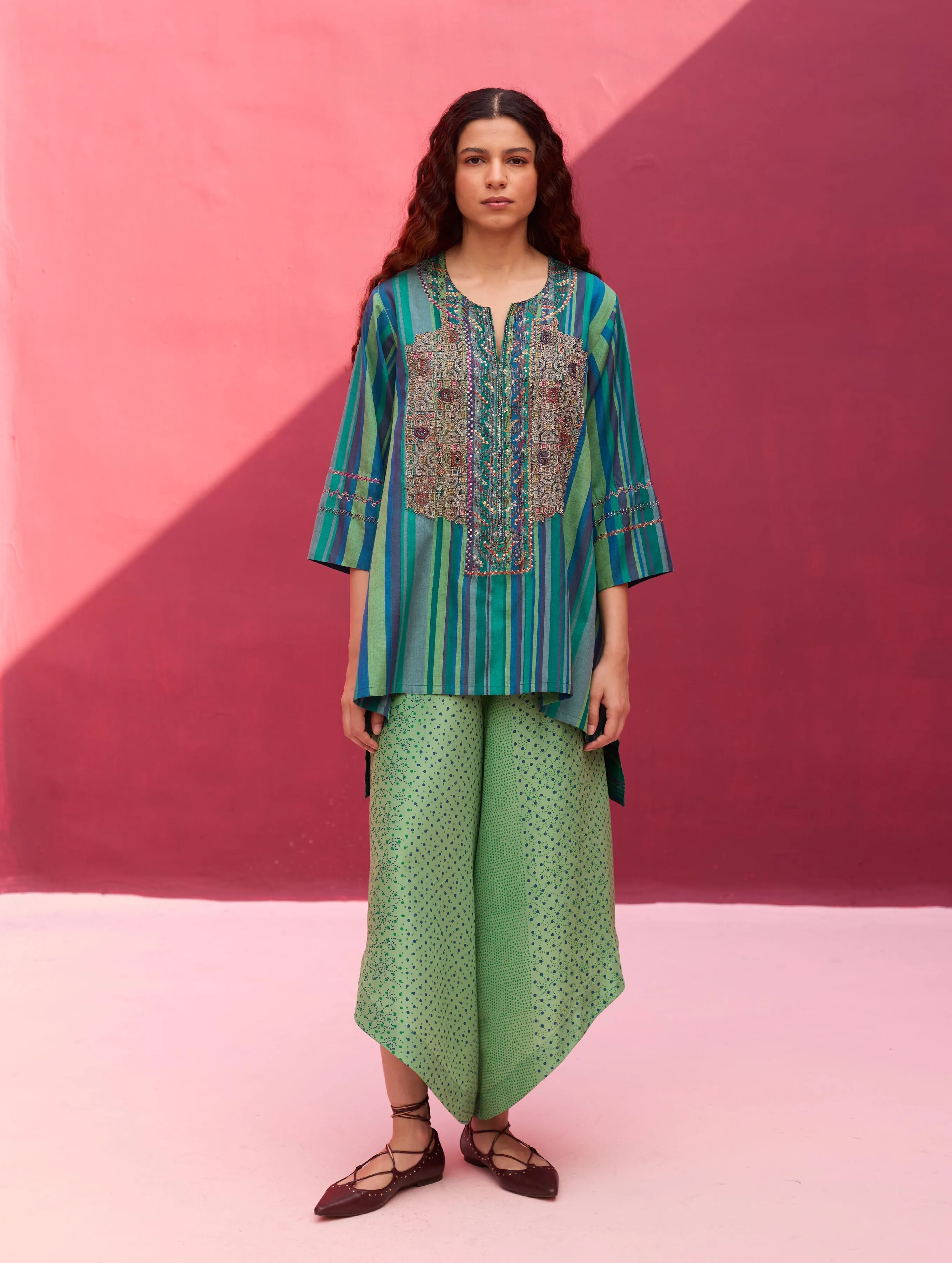 Olena Hand-Embroidered Silk Kurta Set - Peacock