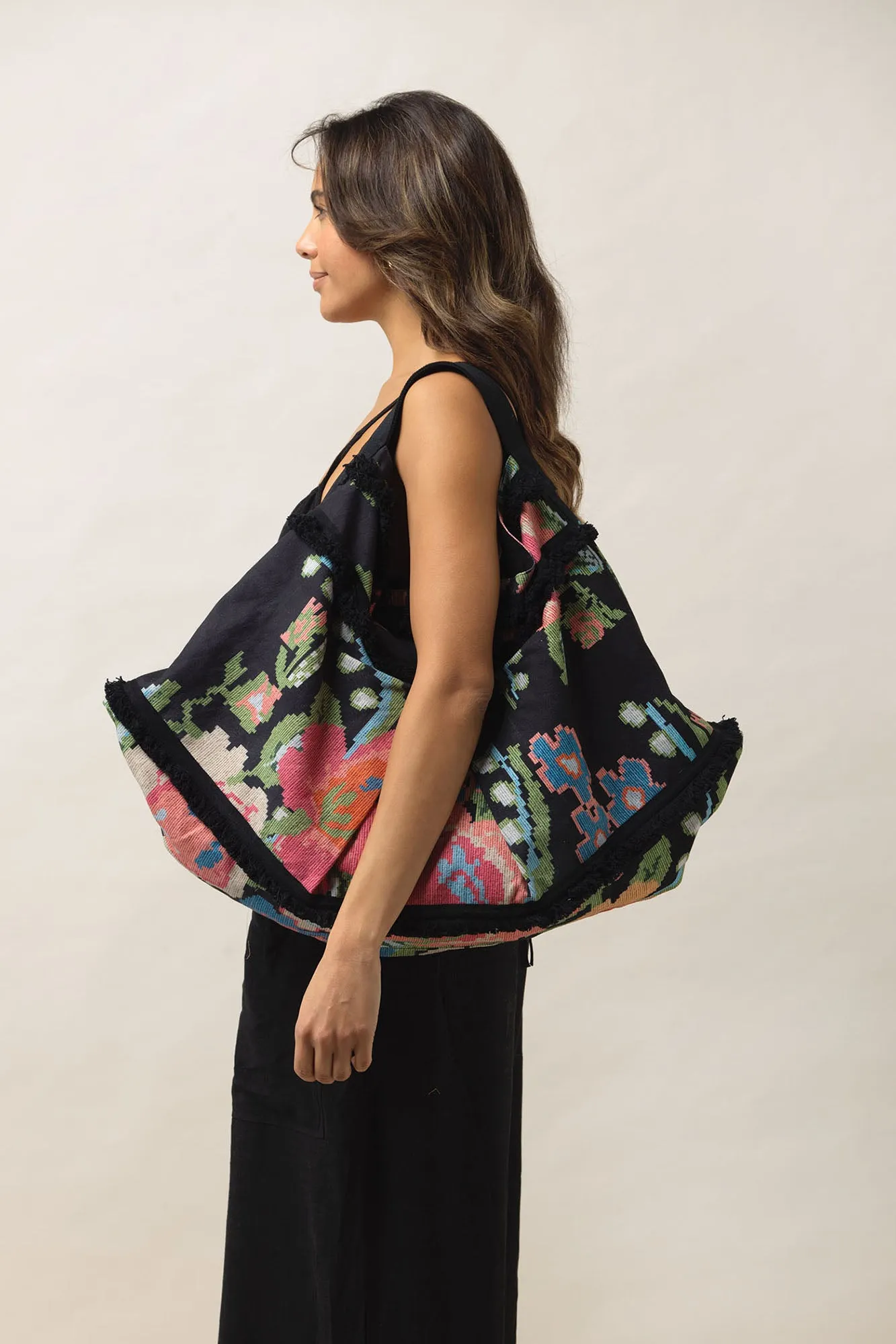 ONE HUNDRED STARS | Slouch Bag Woven Flower Velvet