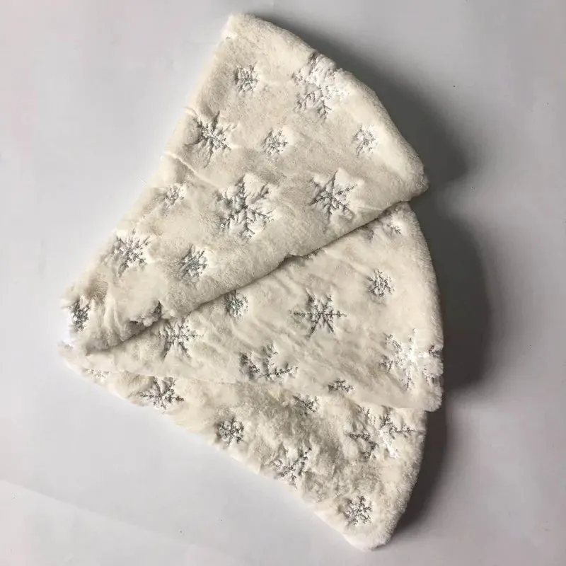 White Flannel Embroidered Snowflake Christmas Tree Skirt